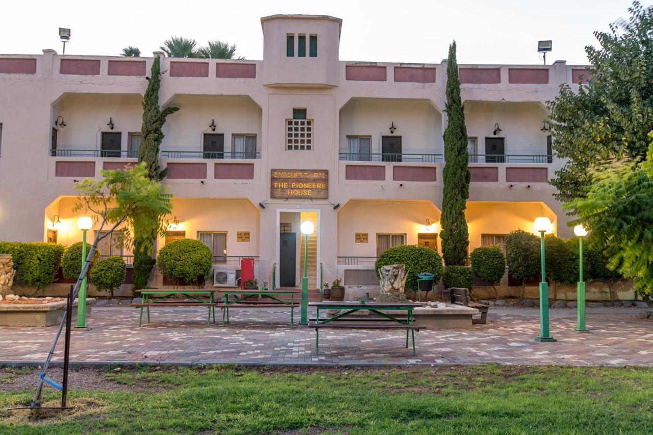 Hotel Degania Bet Kibbutz Country Lodging Kinneret Exterior foto